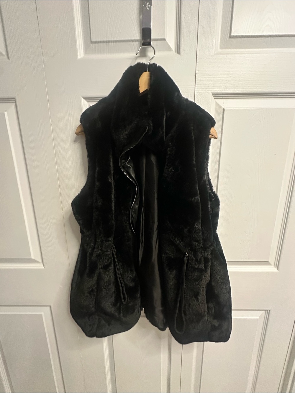Catherine Malandrino Black Faux Fur Open Vest